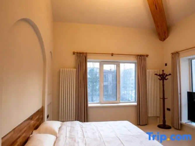 6 Bedrooms Luxury Villa