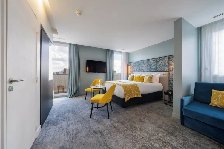 Grand Double room with balcony