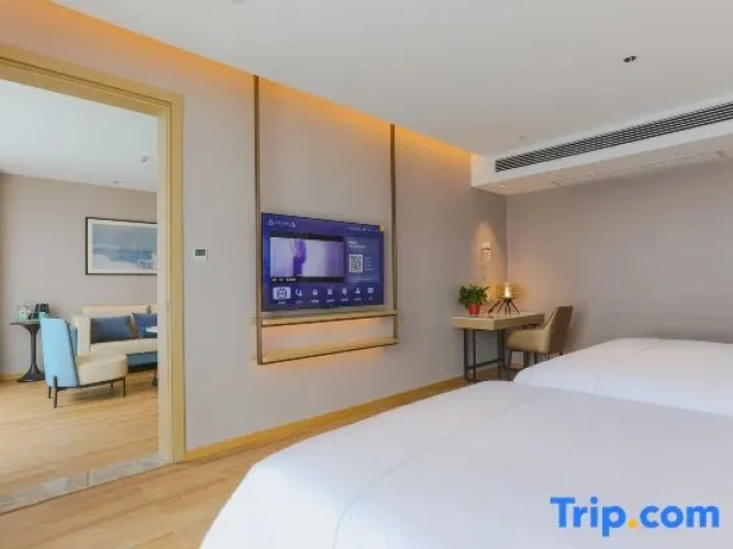 Luxury Family Suite