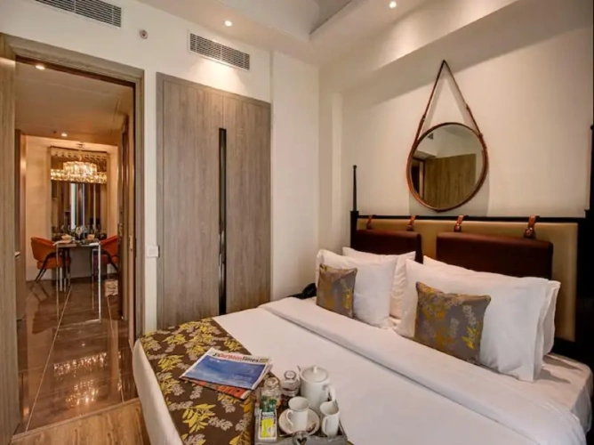 Deluxe Suite with balcony