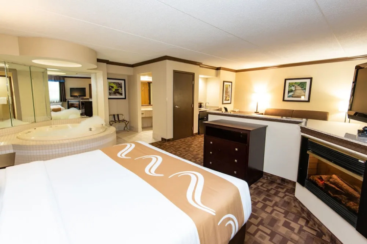 Quality Inn & Suites