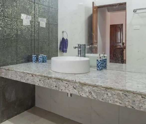4 Bedrooms Classic Villa
