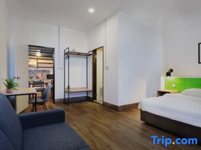2 Bedrooms Apartment