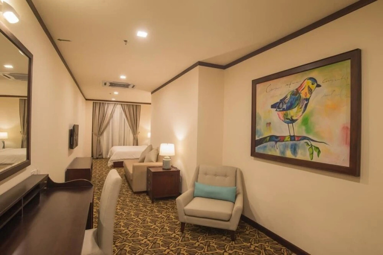 The Platinum Hotel & Suites