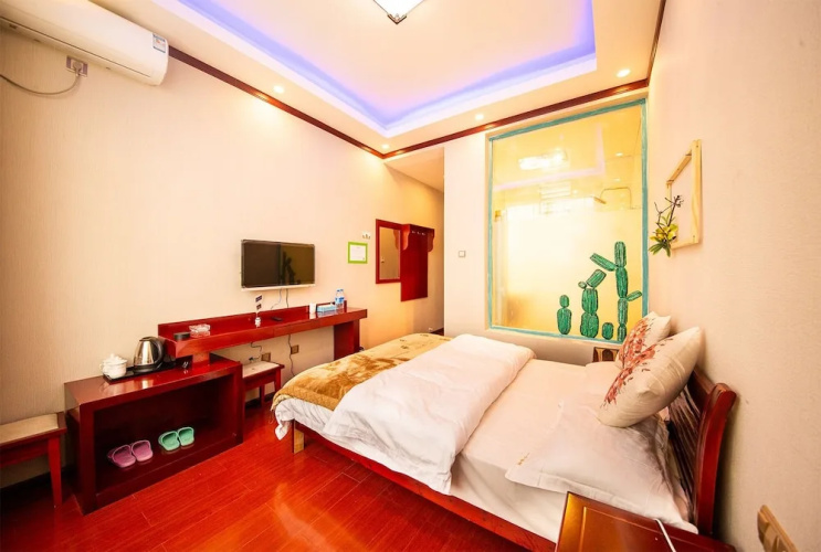 Bayou Youth Hostel