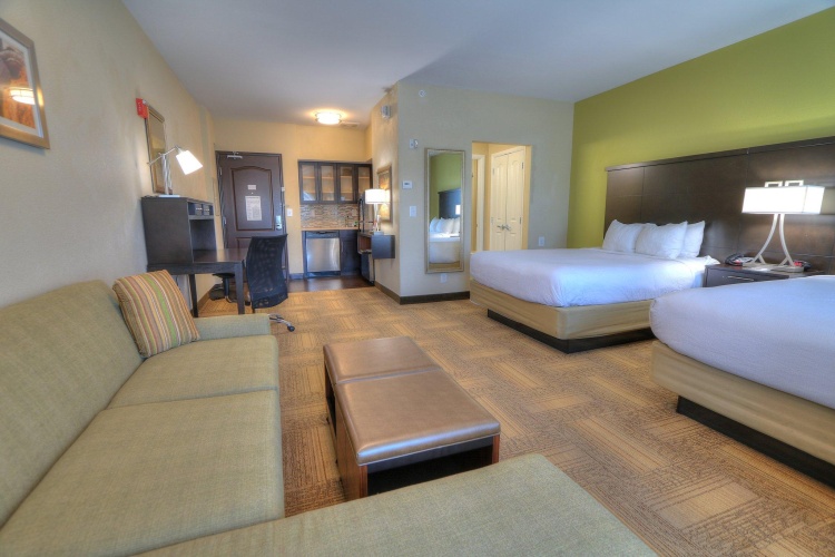 Quadruple Suite