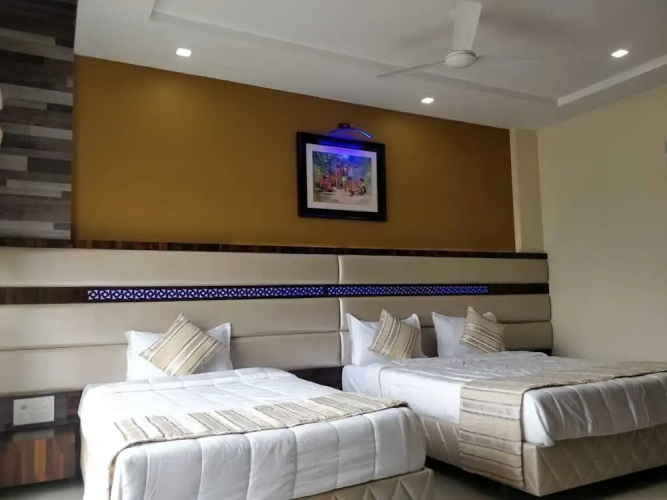 Hotel White House