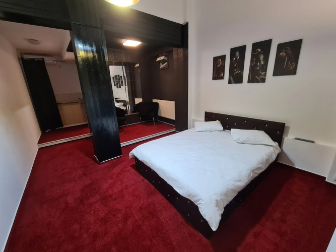 Karma caffe&rooms