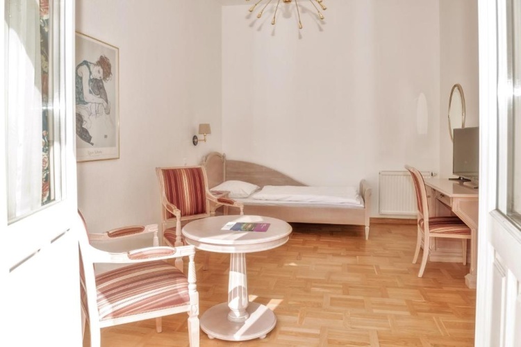 Standard Twin room with balcony and with view