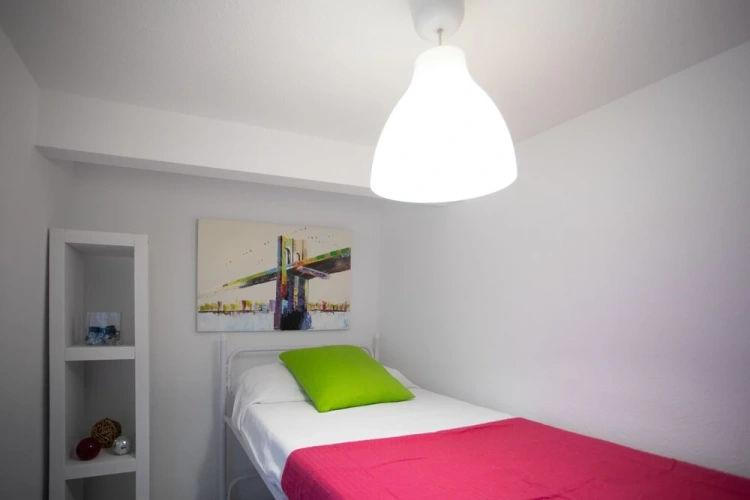 2 Bedrooms Apartment