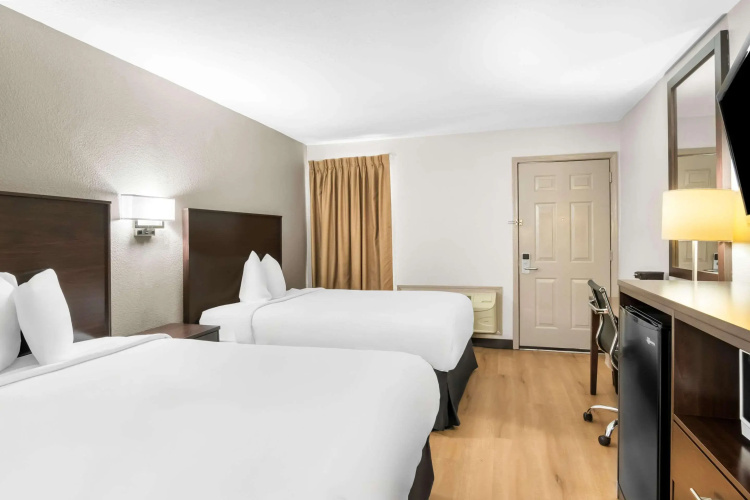 Rodeway Inn Waco Downtown near University
