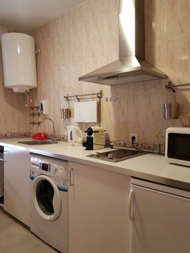 2 Bedrooms Apartment with balcony and with city view