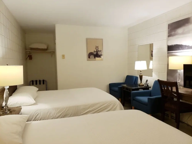 Standard Quadruple room with balcony and with mountain view