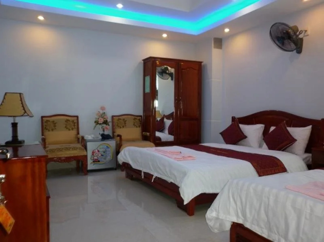 Tuyen Son Hotel