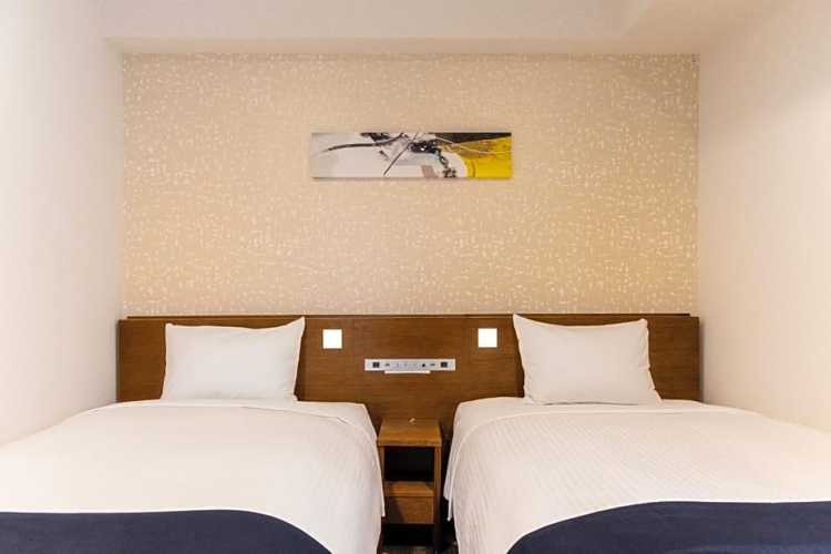 Ladies Twin room