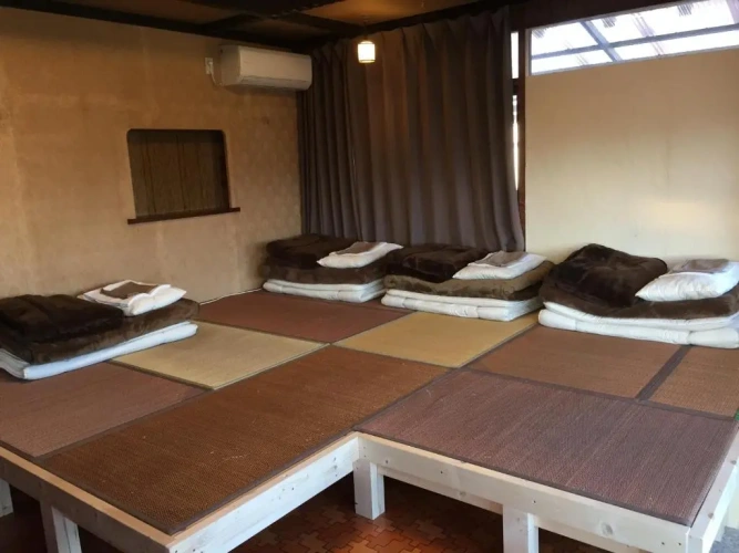 Standard Quadruple room with garden view