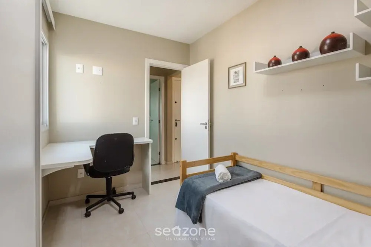 Charming Apt Just 450m From the Beach Emm0202