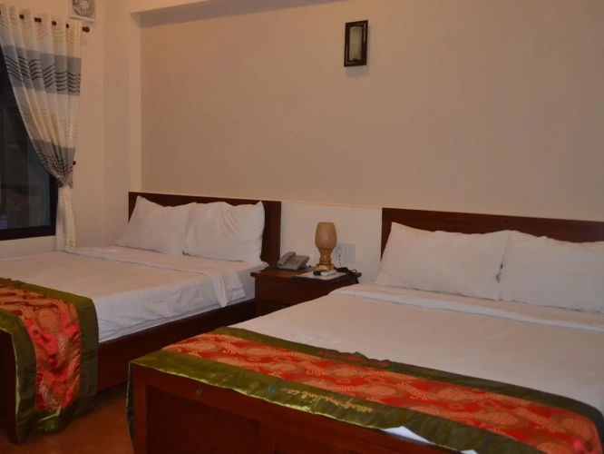 Deluxe Quadruple room