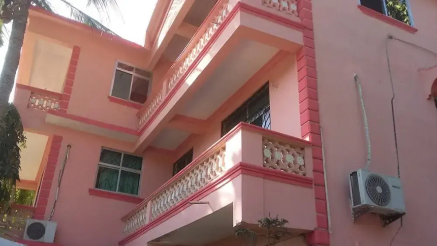 Sadiana Apartments