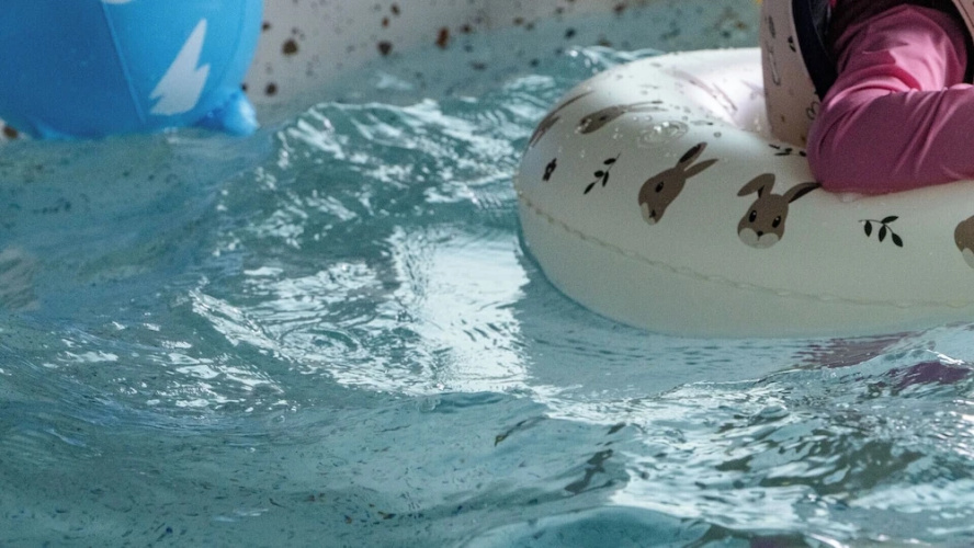 Doan Kids Pool Villa Hotel