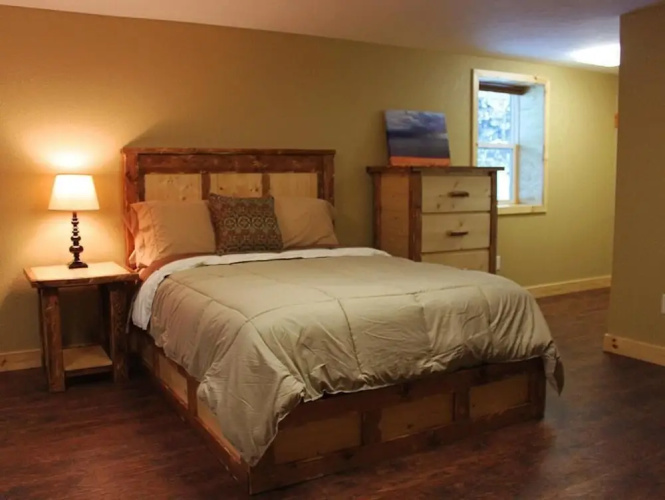 Tahquamenon Suites Lodging