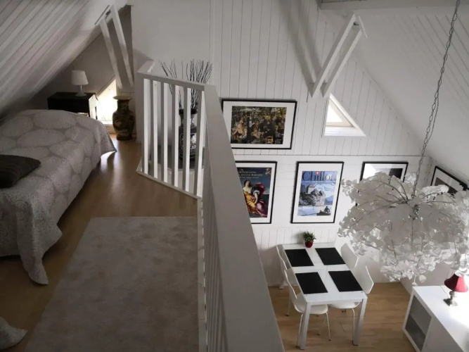 Airport Mint House Studio