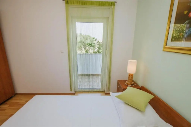 Apartments Dome - 30 m from beach
