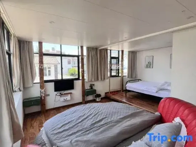 Standard Family room with view