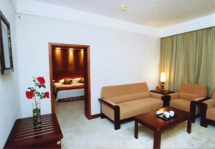 Huaxia Hotel