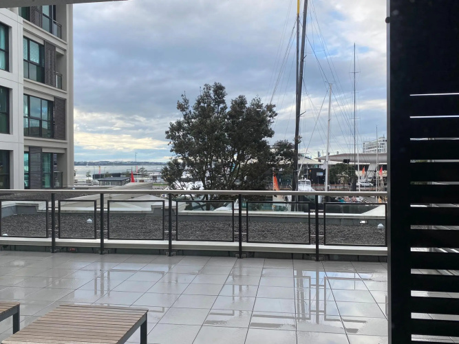 Spacious 2br Ocean Front View - Free Parking
