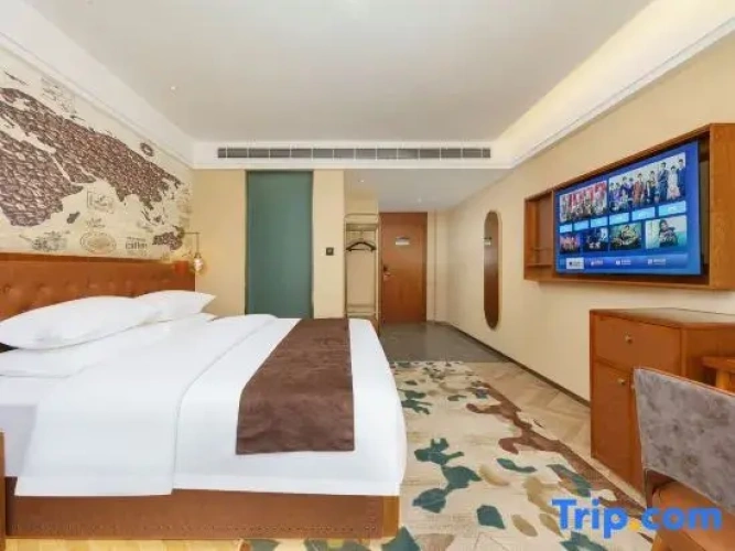 Standard Double room with city view