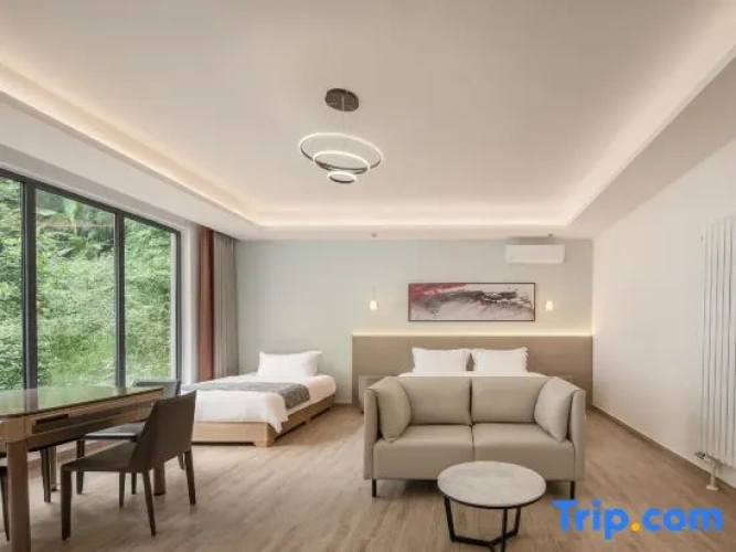 Standard Family room