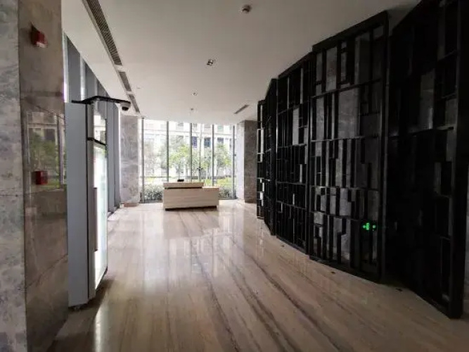 Warmhouse Apartment