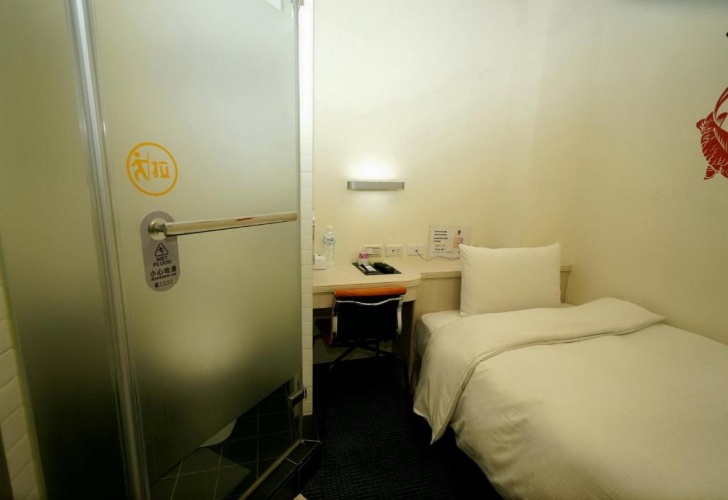 Standard Double room with view