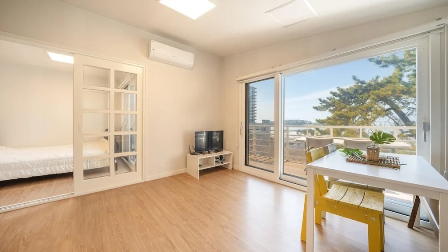 1 Bedroom Standard room with balcony