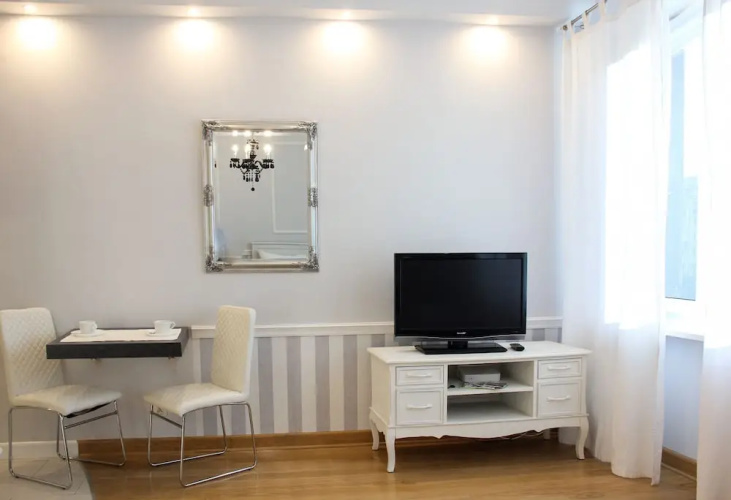 Piekna Downtown Apartment