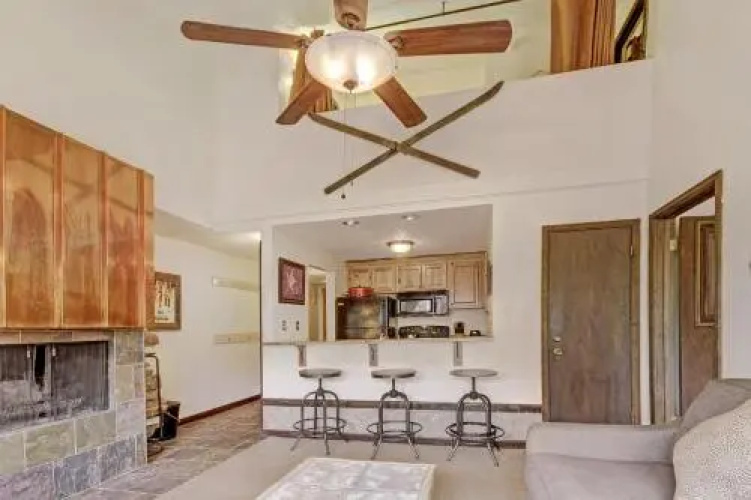 Sf204 Snowflake Condo