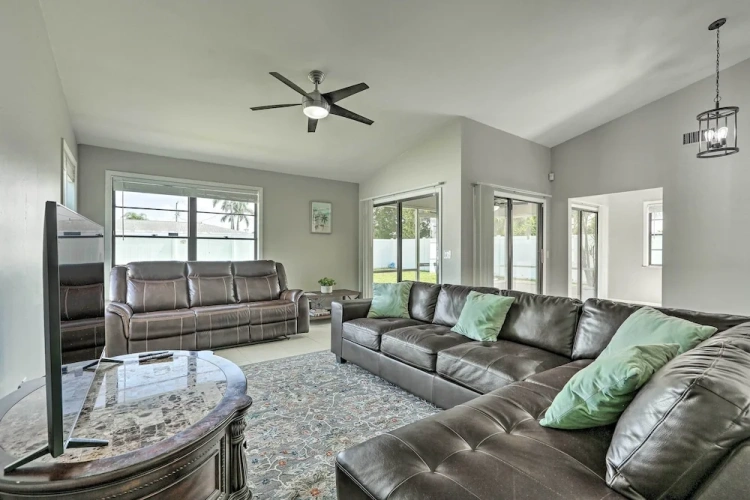 3 Bedrooms Cottage