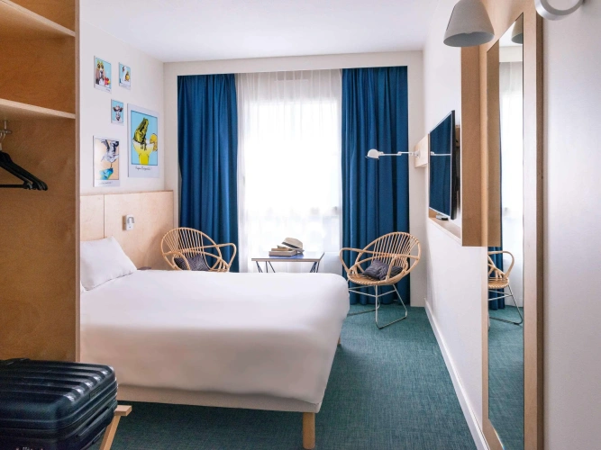Guest rooms