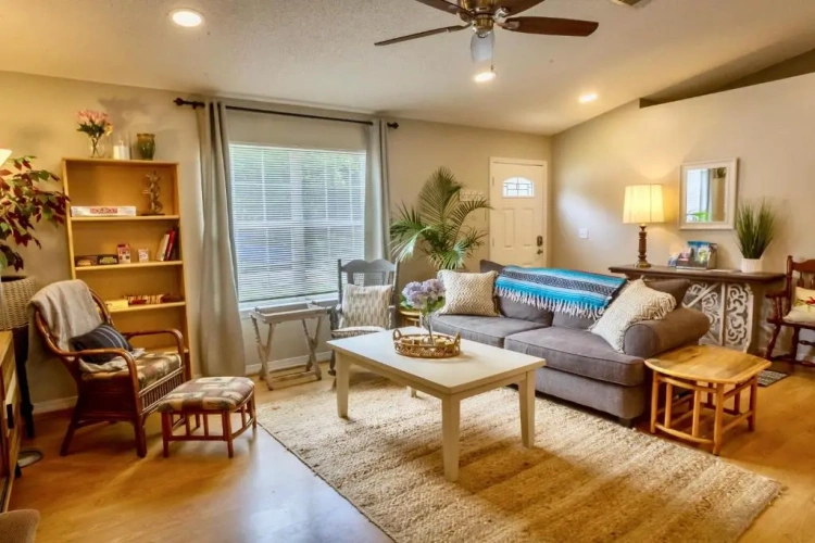 3 Bedrooms Cottage