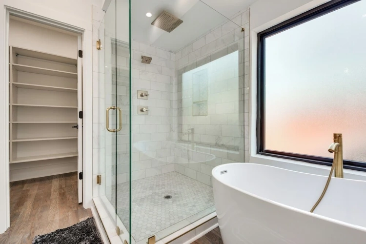 3 Bedrooms Cottage