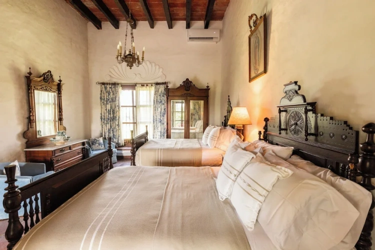 Quadruple Suite