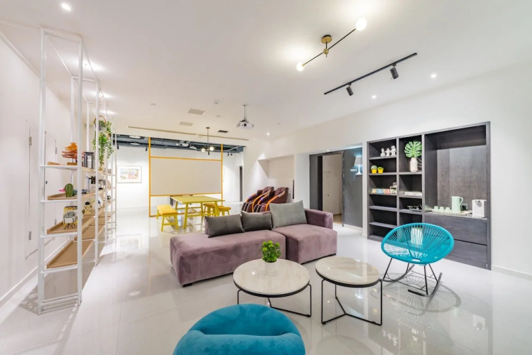 Rezen Sunbow Hotel