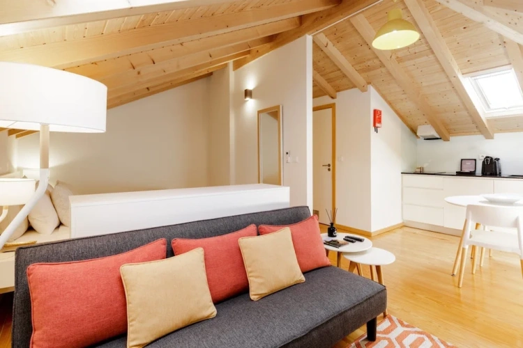 Apartment with balcony