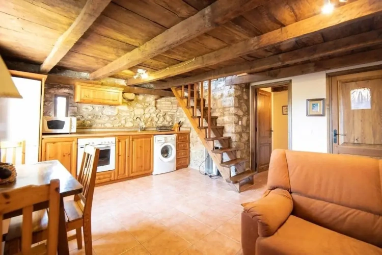 Standard Duplex room with view