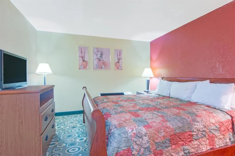 Days Inn Opelika