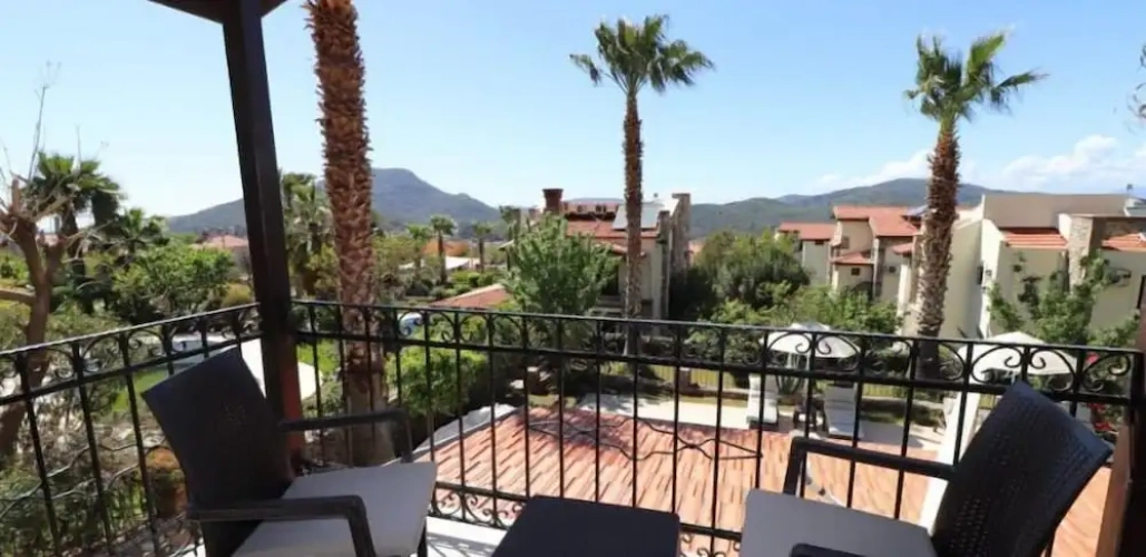 4 Bedrooms Villa