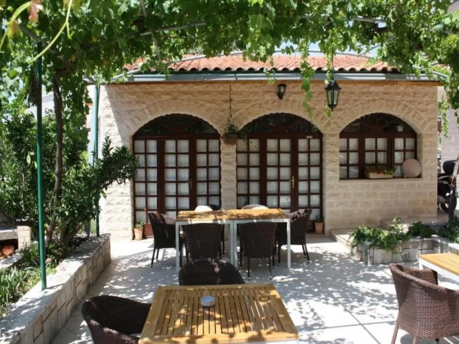 Bungalow