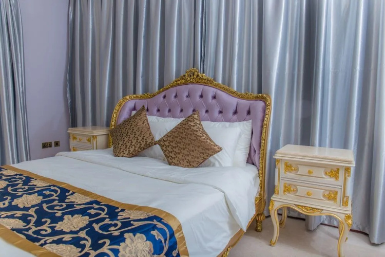 Bravoway Villa A29 in Palm Jumeirah