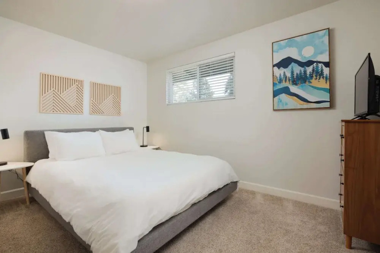 10min to Downtown Bend Chic 2bdr